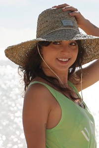 麦わら帽子 Straw Hat. Urban Island Society