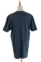 Load image into Gallery viewer, SURF CLUB TEE ( NAVY )
